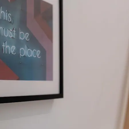 Comfortable And Quiet Apartment