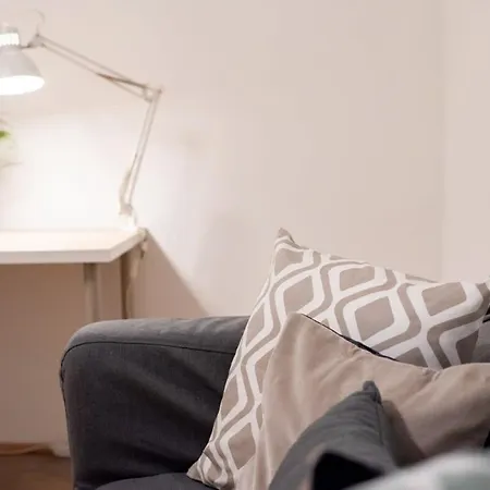 Comfortable And Quiet Apartment